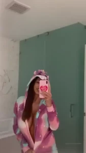 I m using this for an ig post but this thing is so cute lmao i had to