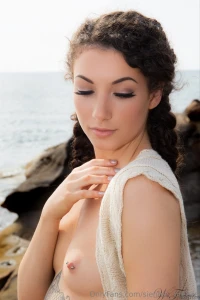 Portraits should always have boobs in them don t you agree p part 1