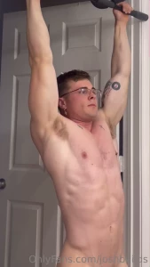 joshbuilds - Putting a pull-up bar in front of my bathroom mirror was a fantastic 