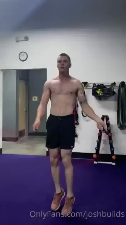 Slow mo making my tiddys bounce 