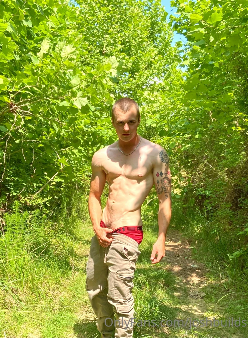I love the nature pictures should i do more outdoors part 1 