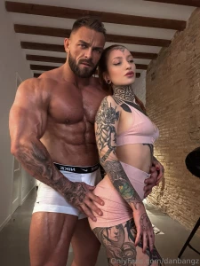 I fucked my pt customer i knew she wanted to squat on me really dm to