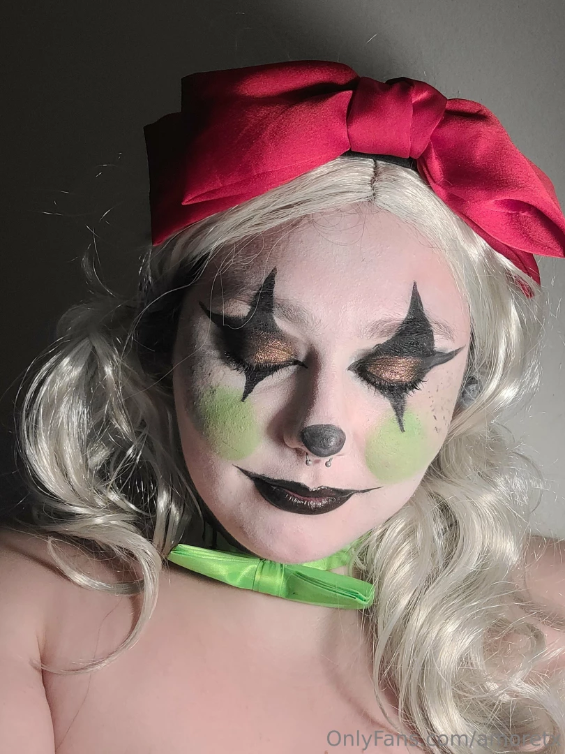 amoretx - Clown selfies i didn t release i really want to do more clown makeup part 9 