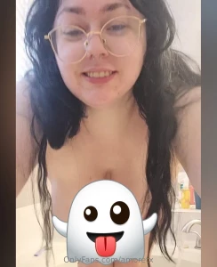 Masturbating with my purple dildo vibe and tentacle dildo anal posted part 2