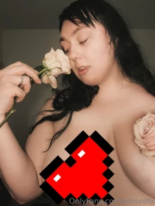 Some tasteful rose play vintage vibes soft and romantic buttplug part 1