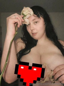 Some tasteful rose play vintage vibes soft and romantic buttplug