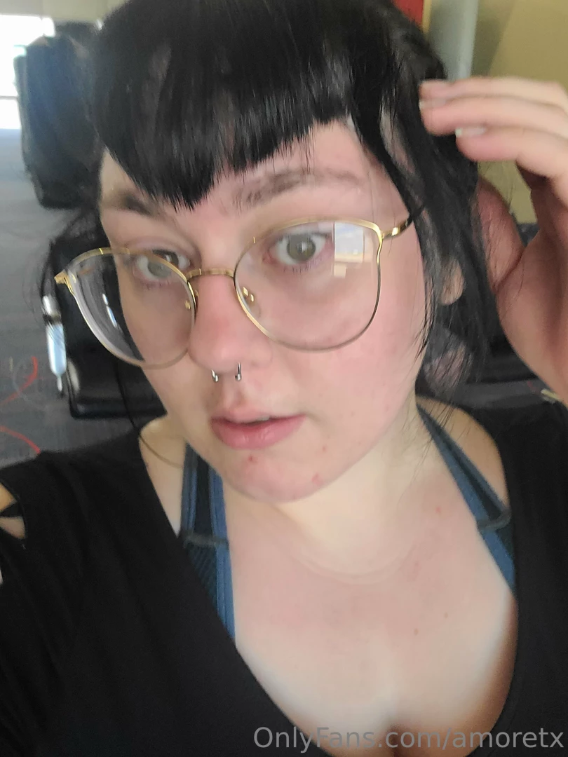 I just cut my hair into vampire bangs and idk if i like it what do you 