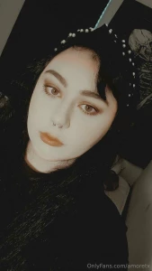 Did some makeup and i m feeling pretty off to see me doctor before a part 1