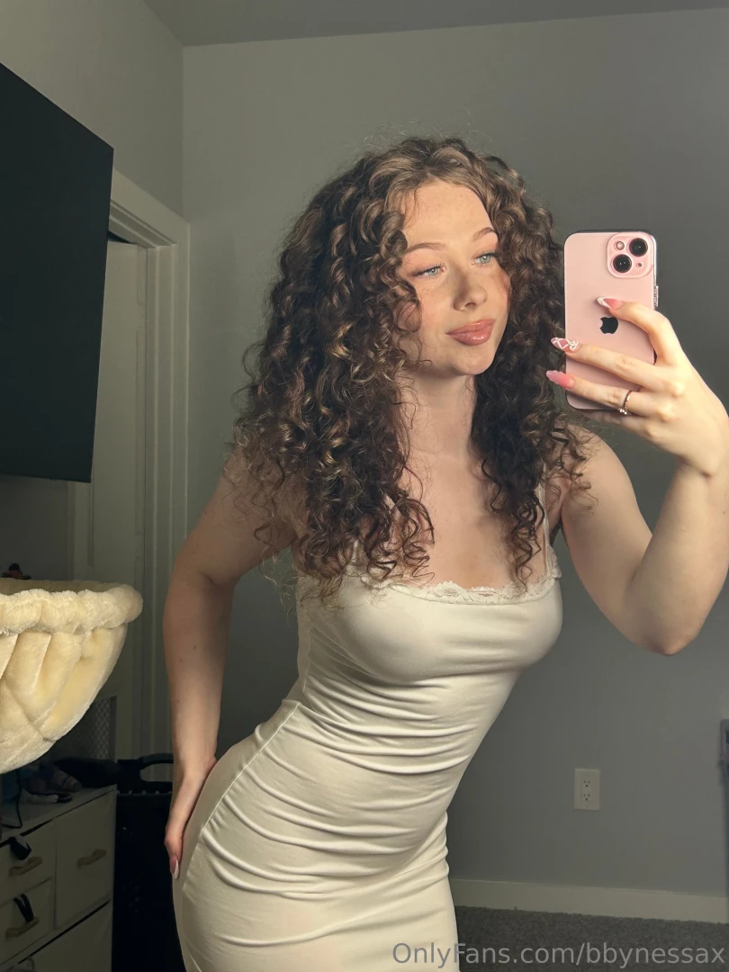 Good boys don t stare but i know you will 