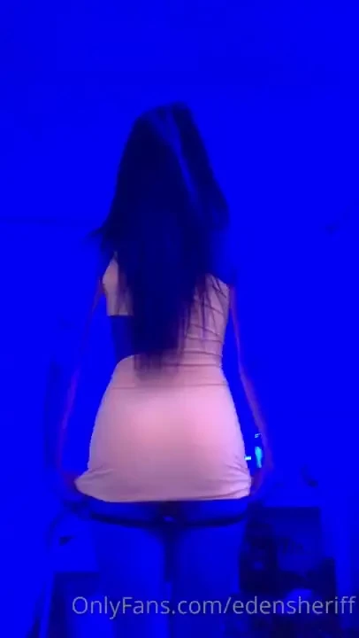 Who likes my new dress 
