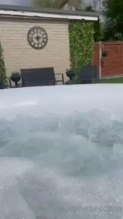 Help princess eden relax give me a foot rub in the hot tub 