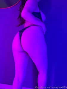 A little photoshoot i did a while back my husband bought me this part 10