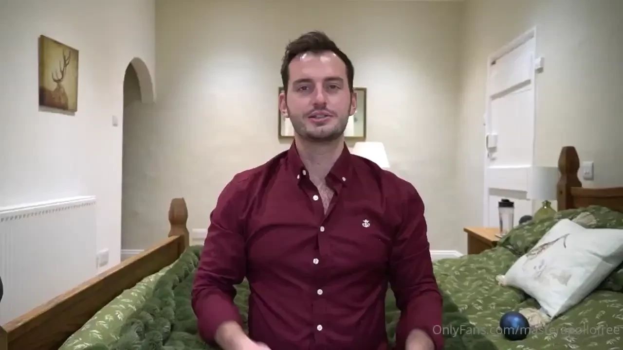 Day 5 of christmas red and blue baubles - cbt xmas length 10 mins 15 