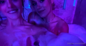 Naughty hottub session with ellebrookeuk