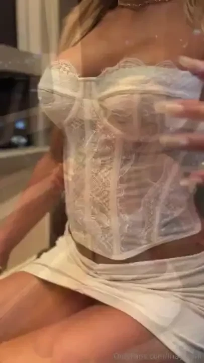 Let s make this a night to remember in a romantic setting talking only 