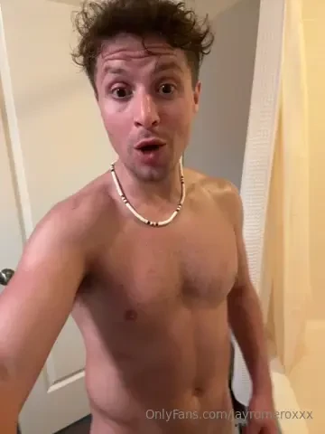 Catch me live on my vip right now super quick for shower don t miss it 