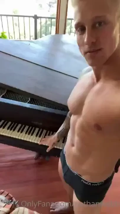 Just practicing my new stroke on this beauty wish you guys could ve 