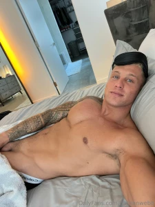Breakfast in bed or breakfast head
