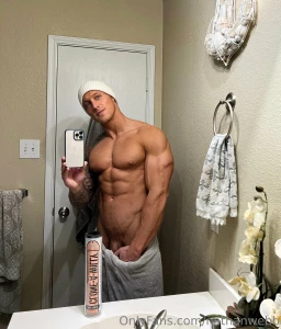 Who would like a clone of my willy hopefully i bought enough silicone