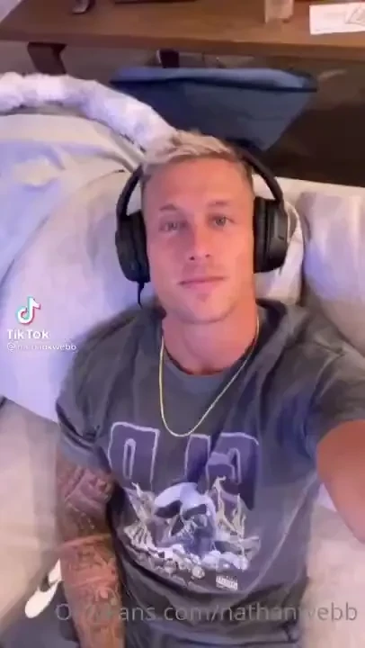 Rate my lip sync skills at the end 1 - 10 