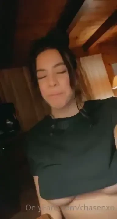 Who s horny right now dm me and use me for your own pleasureee 