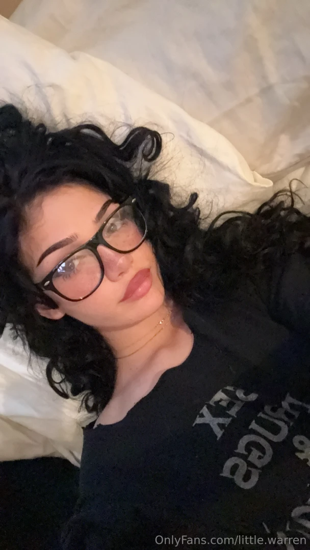 My hair is such a mess lol 