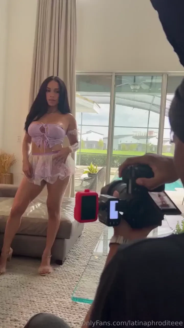 Would you take my pics or is that too much to ask 