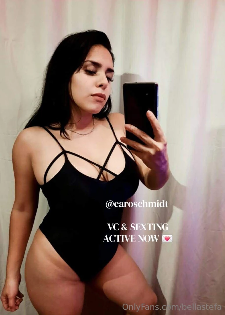 She is my friend caro schmidt very beautiful and nauthy women 