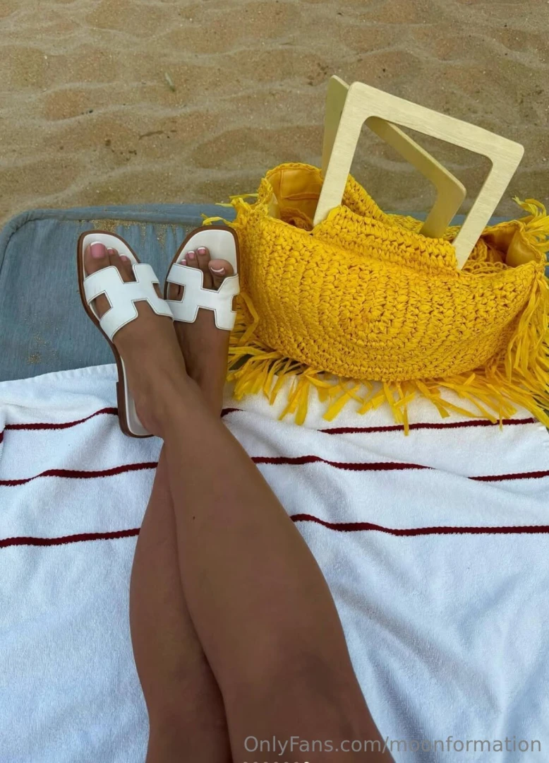 Feet guys hmu 