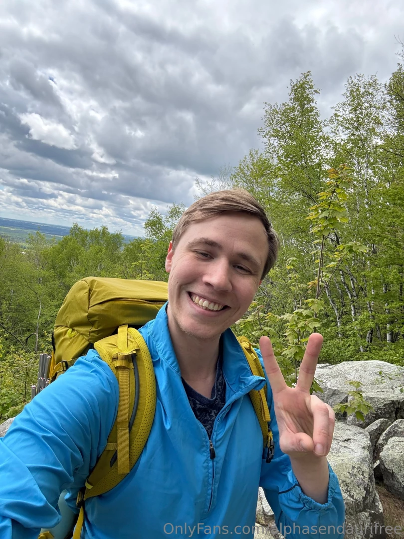 There are more pics like this and more for free with subscription on part 1 