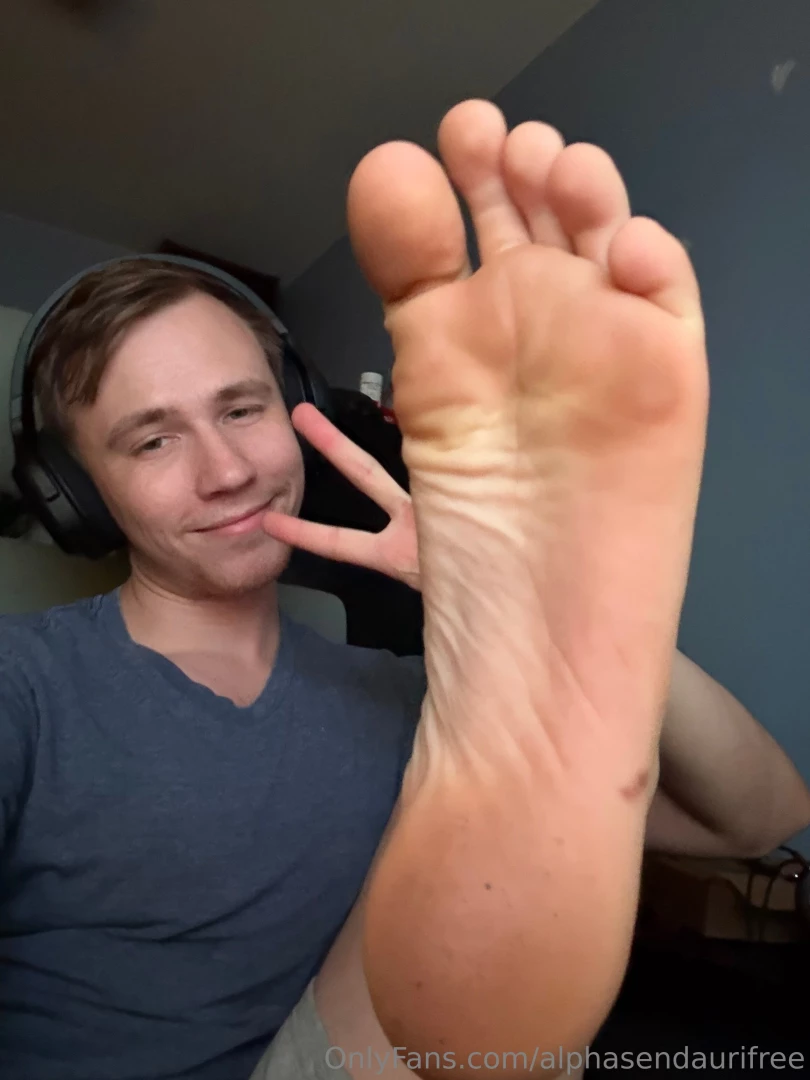 There are more pics like this and more for free with subscription on 