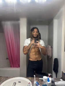 Imagine your hands running down my abs