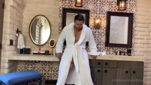 Here is a little clip from the video in your dms