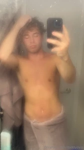 Cum n watch me shoot this load i ve been holding in all day up close part 3