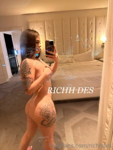 Sexy pic bundle for you ass tits and bushy coochie