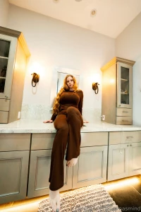 The urge to play with myself after leaving the house sparkling and part 3