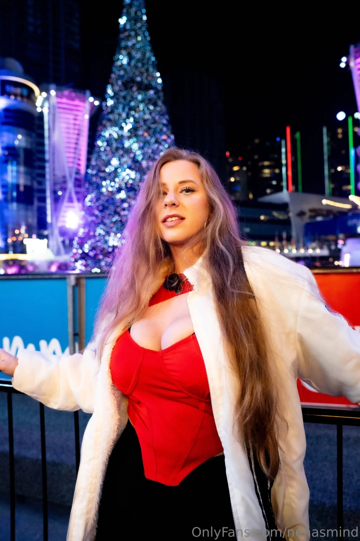 Tricked a photographer into shooting in my hotel room i was making part 3 