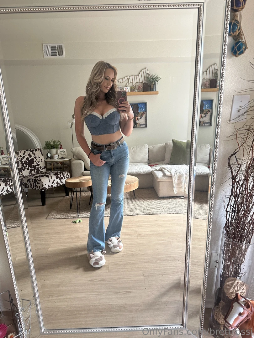 Just took this right now cute lunchtime date look me and you 