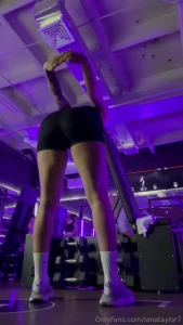 Do you want to sweat with me quieres sudar conmigo