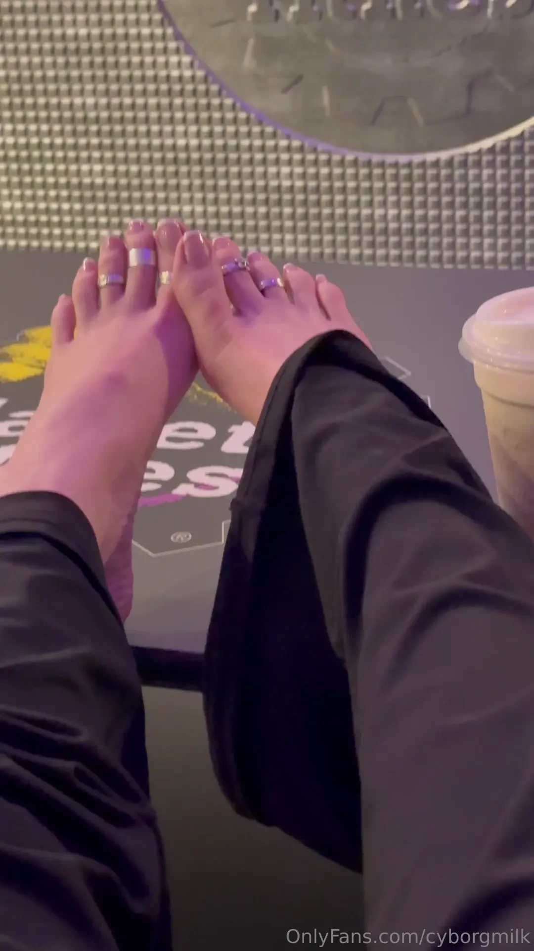 Planet feet-ness 