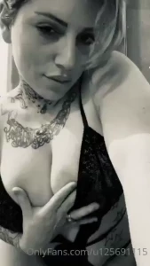 Just wanted to send some love to my new followers