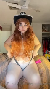 donkeynpeachxfree - I love dressing up for you part 3 