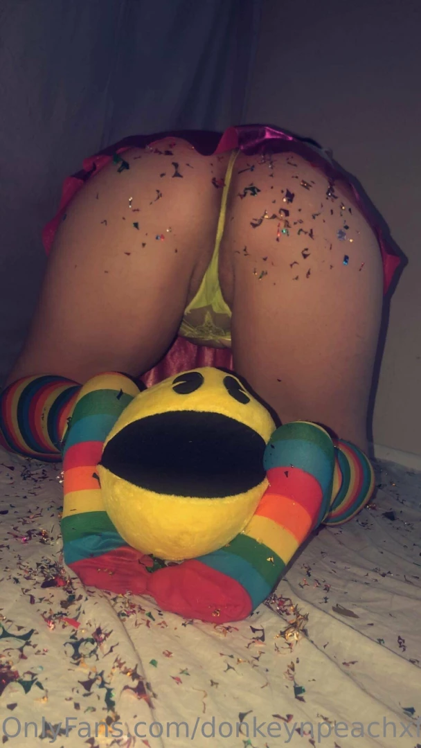 Tip if you wanna see with no panties 