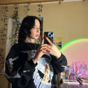 Embracing my inner goddess in this cozy sweatshirt where comfort with part 1