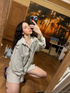 Mirror mirror on the wall who s the sassiest of them all part 1