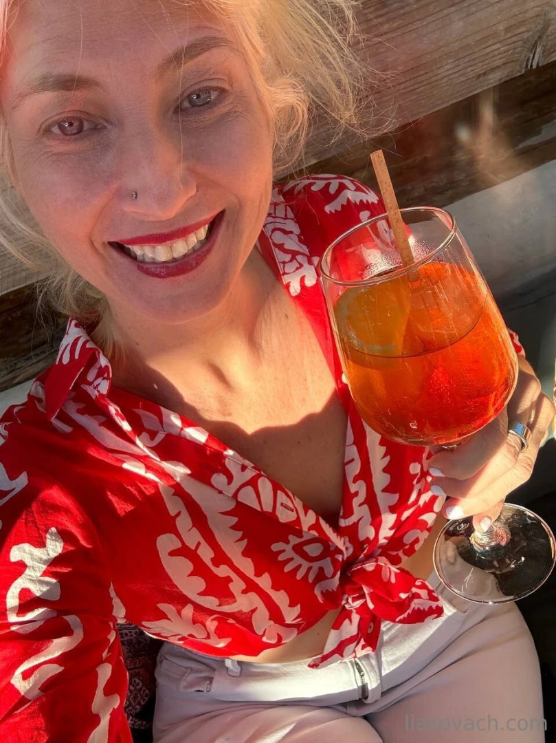 Is it the cocktail that s tempting or just me 