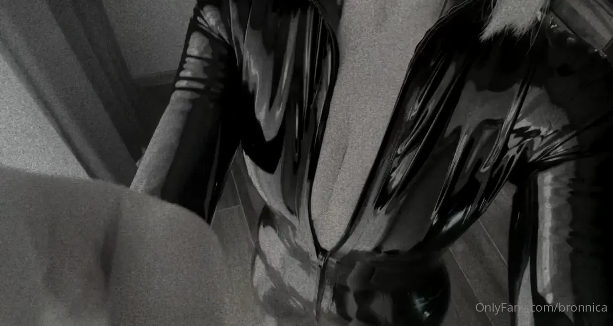 I am happy to be here again 3 short video for you part 1 