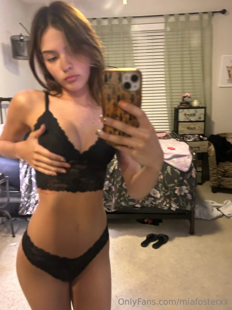 You stroke i ride and we chat while we cum 