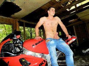 17 june 2015 9 years old video and photos video showing my asshole part 1