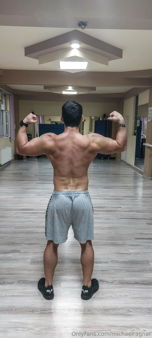 Free gym and 18 photos part 8 